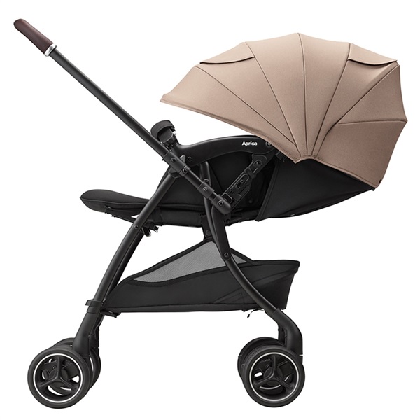 美品 Aprica アップリカ ラクーナクッション フリーAC LUXUNA アップリカ(Aprica) ベビーカー ラクーナ クッション フリー AD