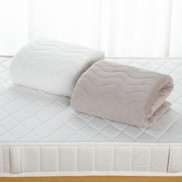 ホームコーディ なめらかな肌ざわりのあたたか敷パッド | イオン
