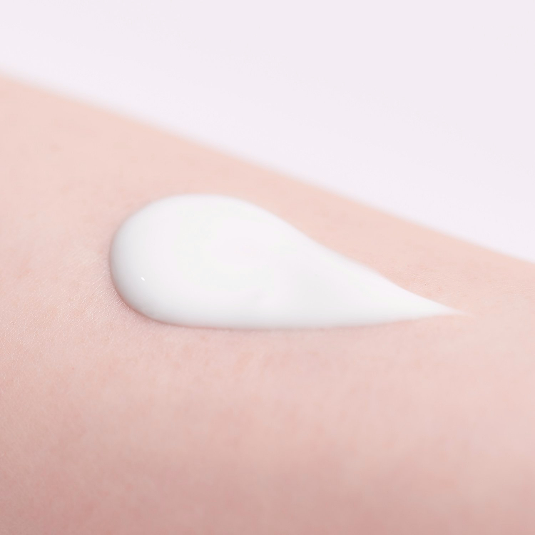 Ayoise ポンプ式乳液100ｇ L835 ヒルロイゼ乳液α 110g ×3本 - メルカリ