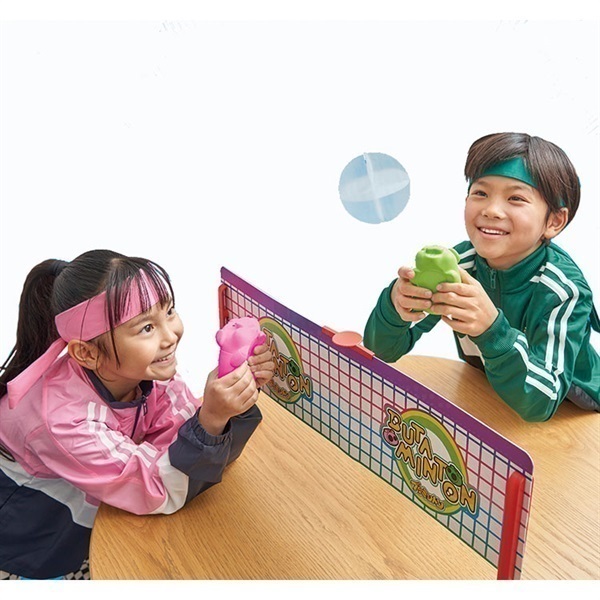 アクションゲーム ブタミントン 4975430519001 ファミリートイ