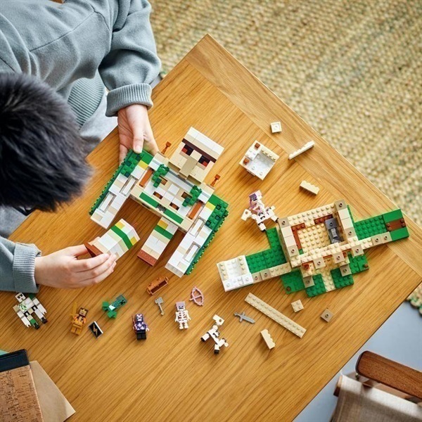 レゴ(LEGO) マインクラフト 21250 アイアンゴーレムの要塞 