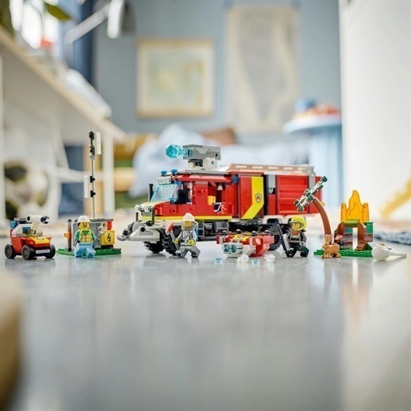 EGO City Fire Command Truck 60374 Speed Build & Review - YouTube