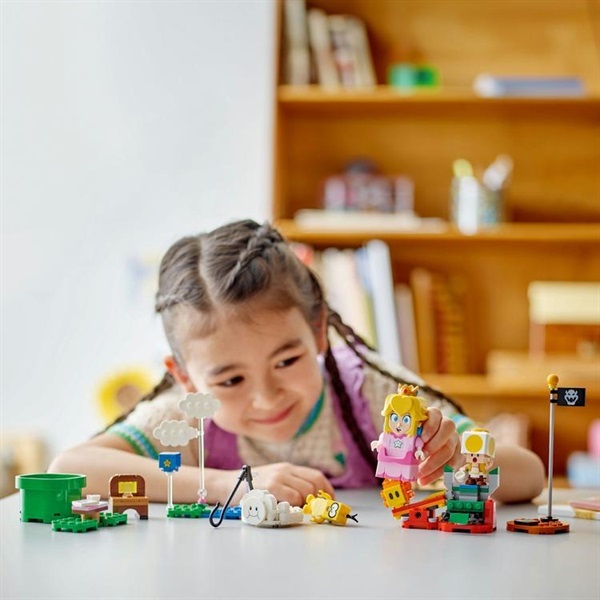 レゴ(LEGO) スーパーマリオ レゴ(R)ピーチ と ぼうけん！ 71441