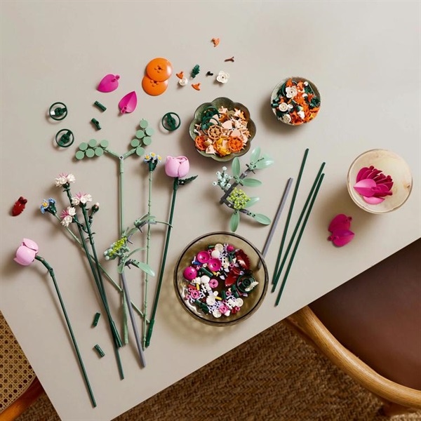 レゴ(LEGO) ボタニカル ピンクのブーケ 10342 5702017812540 | イオン